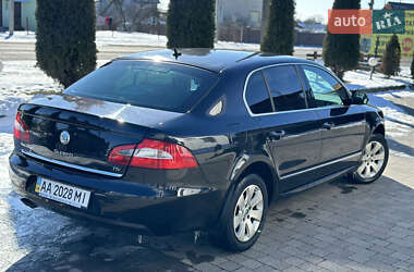 Лифтбек Skoda Superb 2010 в Сарнах