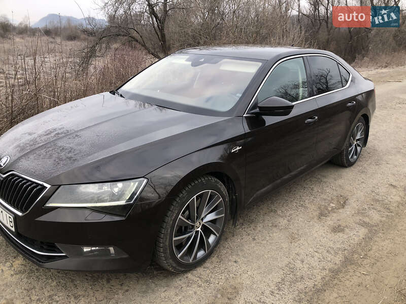 Лифтбек Skoda Superb 2017 в Перечине