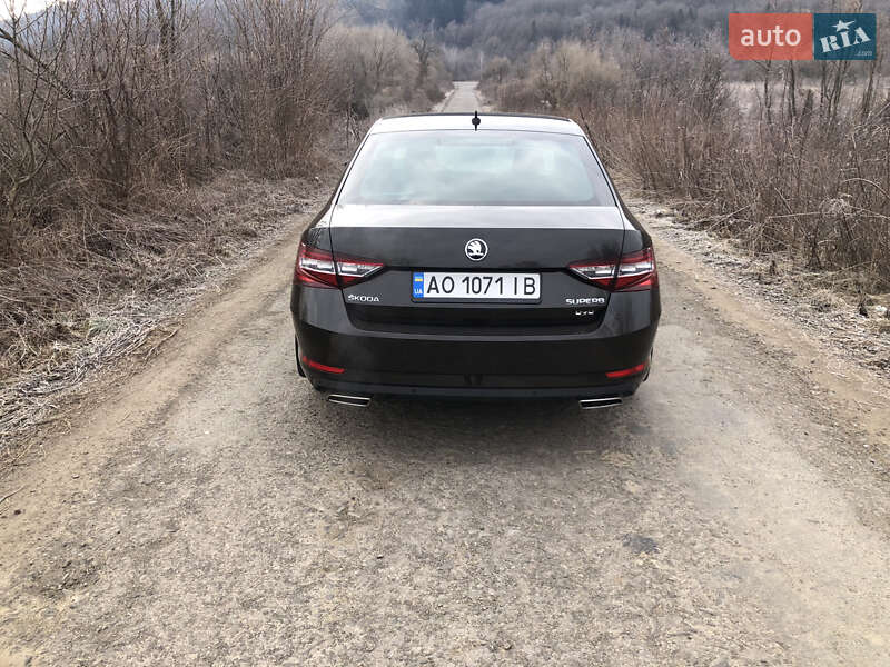 Лифтбек Skoda Superb 2017 в Перечине