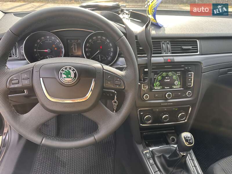 Универсал Skoda Superb 2013 в Ровно
