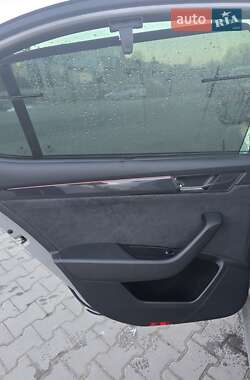 Лифтбек Skoda Superb 2018 в 