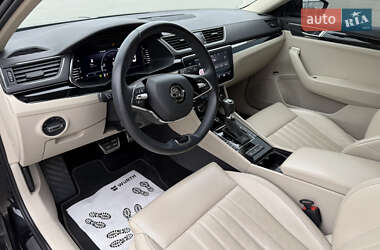 Ліфтбек Skoda Superb 2022 в 