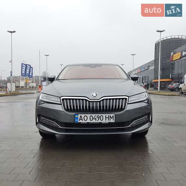Skoda Superb 2022