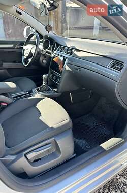Универсал Skoda Superb 2012 в 
