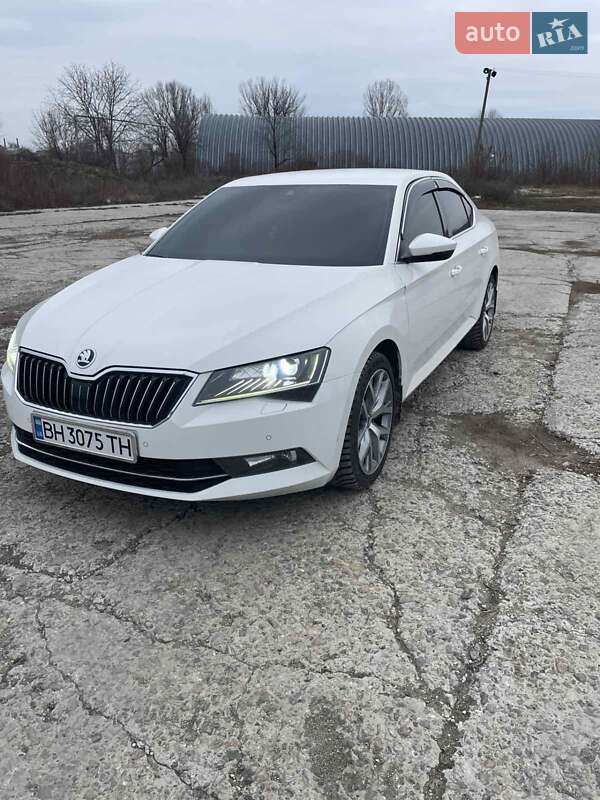 Лифтбек Skoda Superb 2017 в Подольске