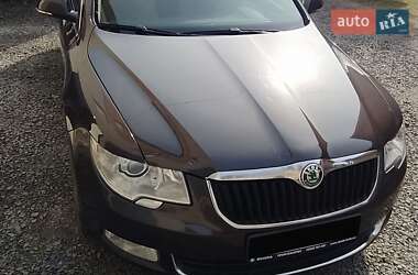 Ліфтбек Skoda Superb 2011 в Луцьку