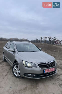 Універсал Skoda Superb 2015 в Житомирі