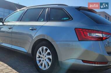 Универсал Skoda Superb 2017 в 