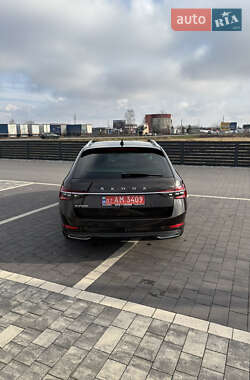 Универсал Skoda Superb 2019 в 