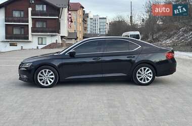 Лифтбек Skoda Superb 2018 в 