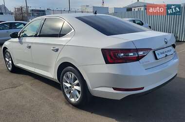 Лифтбек Skoda Superb 2019 в Киеве