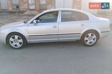 Ліфтбек Skoda Superb 2003 в 