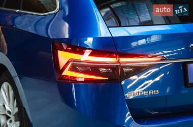 Універсал Skoda Superb 2020 в 
