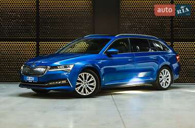 Універсал Skoda Superb 2020 в 