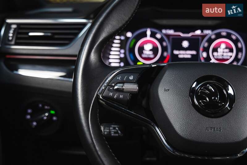 Универсал Skoda Superb 2020 в Луцке
