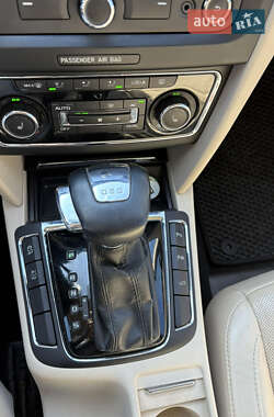 Универсал Skoda Superb 2012 в 
