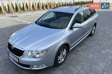 Универсал Skoda Superb 2010 в Луцке