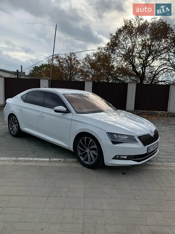 Skoda Superb 2018 VIN TMBAL4NP7JB300388 фото оголошення 15 з 43