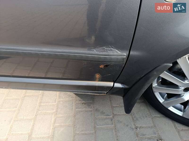 Лифтбек Skoda Superb 2004 в Новой Ушице