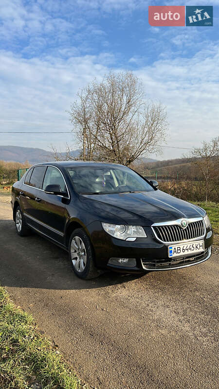 Лифтбек Skoda Superb 2011 в Мукачево