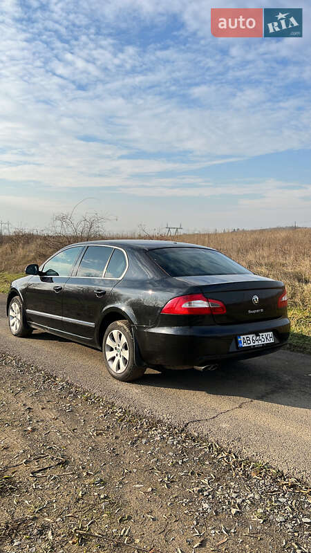 Лифтбек Skoda Superb 2011 в Мукачево