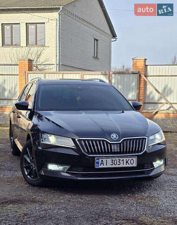 Универсал Skoda Superb 2018 в 