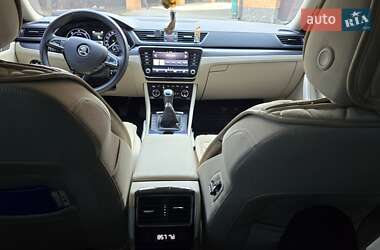Универсал Skoda Superb 2018 в 