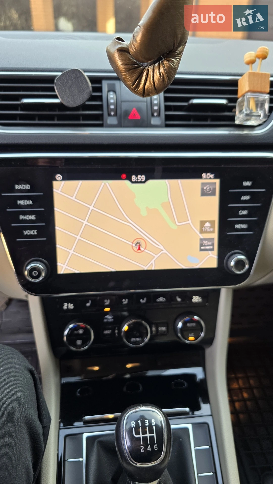 2018 Skoda Superb - мініатюра 23