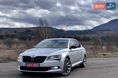 Лифтбек Skoda Superb 2017 в 
