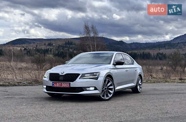 Лифтбек Skoda Superb 2017 в 