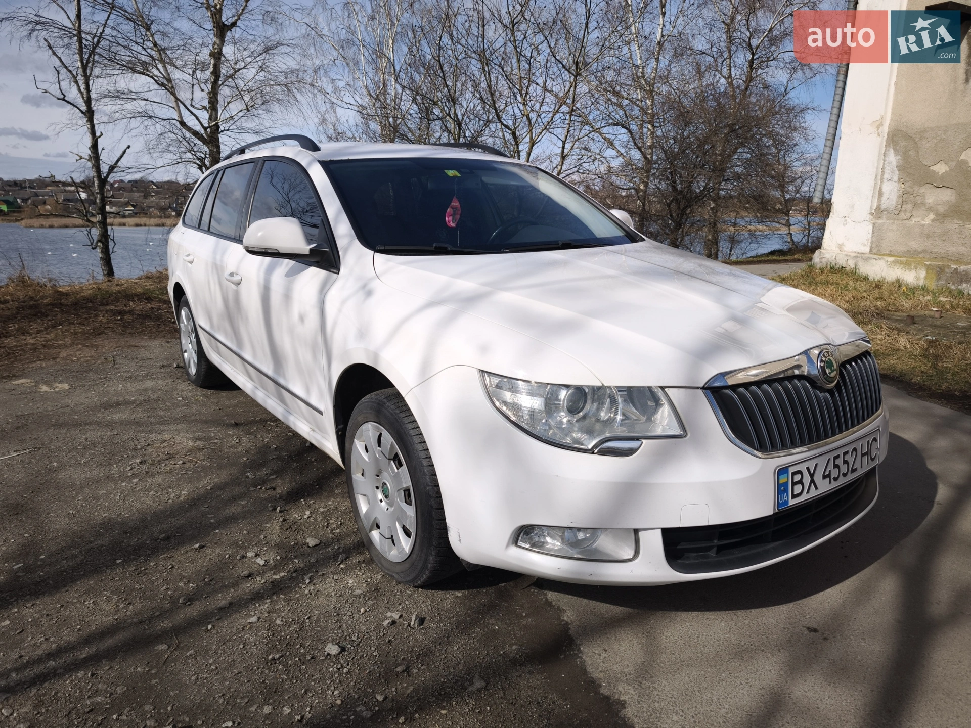 2012 Skoda Superb - мініатюра 2