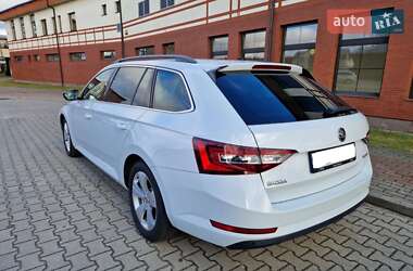 Универсал Skoda Superb 2017 в Львове