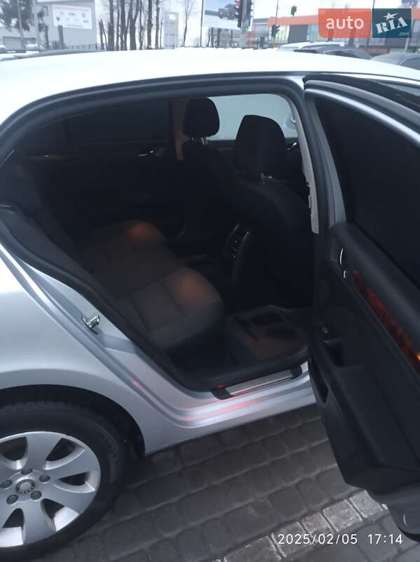 Ліфтбек Skoda Superb 2010 в Тернополі