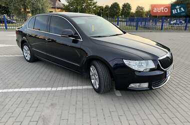 Лифтбек Skoda Superb 2011 в Червонограде