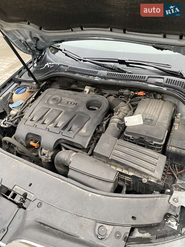 Универсал Skoda Superb 2011 в Львове