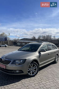 Універсал Skoda Superb 2015 в Житомирі