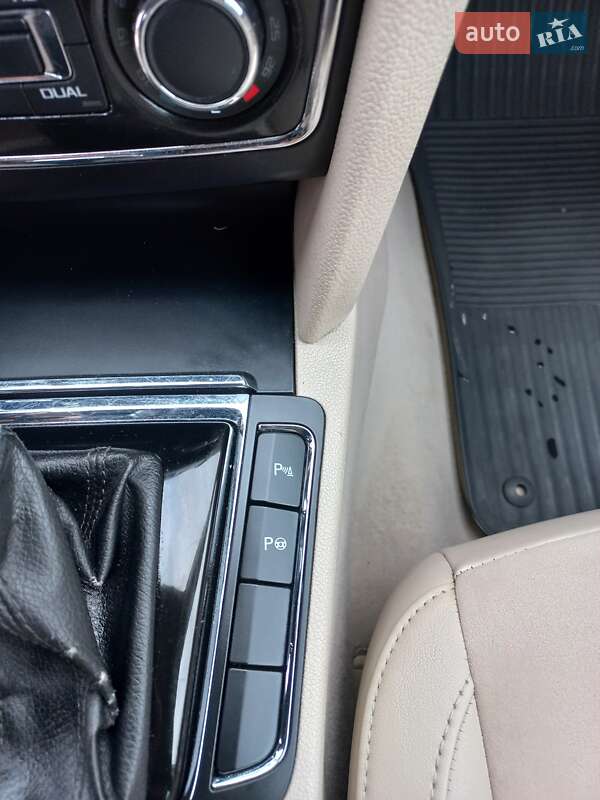 Универсал Skoda Superb 2010 в Шумске