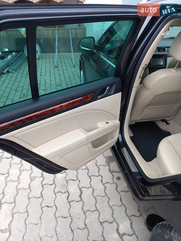 Универсал Skoda Superb 2010 в Шумске