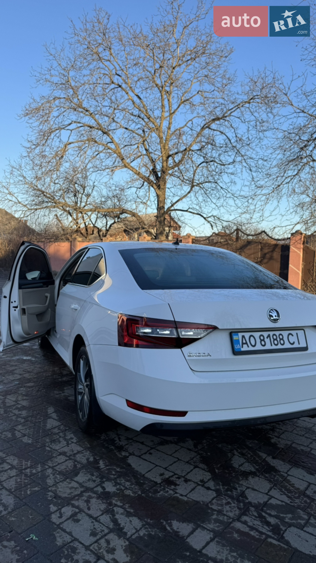 2017 Skoda Superb - мініатюра 2