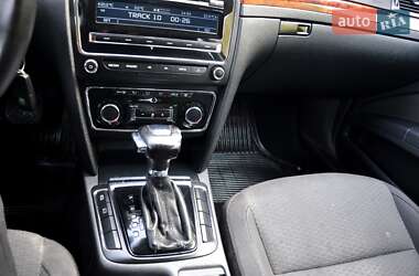Лифтбек Skoda Superb 2011 в 