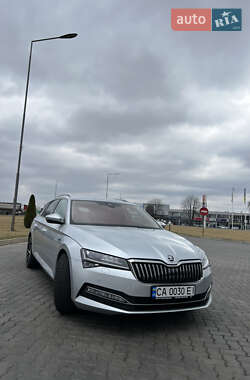 Универсал Skoda Superb 2020 в 