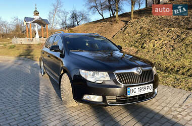 Универсал Skoda Superb 2011 в 