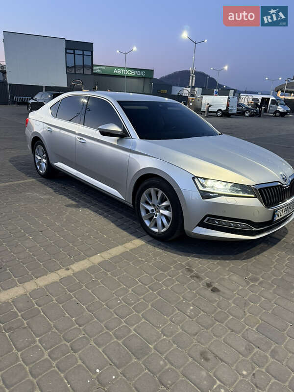 Лифтбек Skoda Superb 2019 в Мукачево