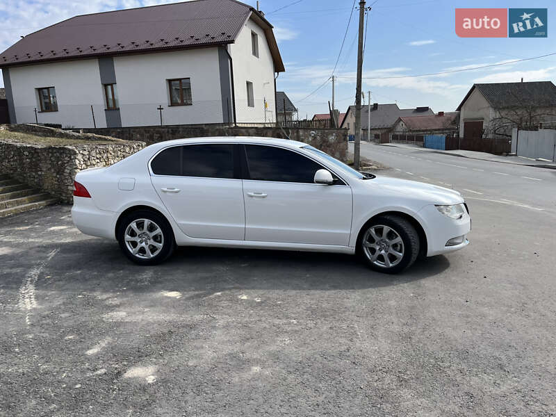 Ліфтбек Skoda Superb 2013 в Тернополі