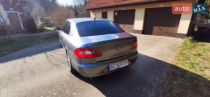 Лифтбек Skoda Superb 2008 в Луцке