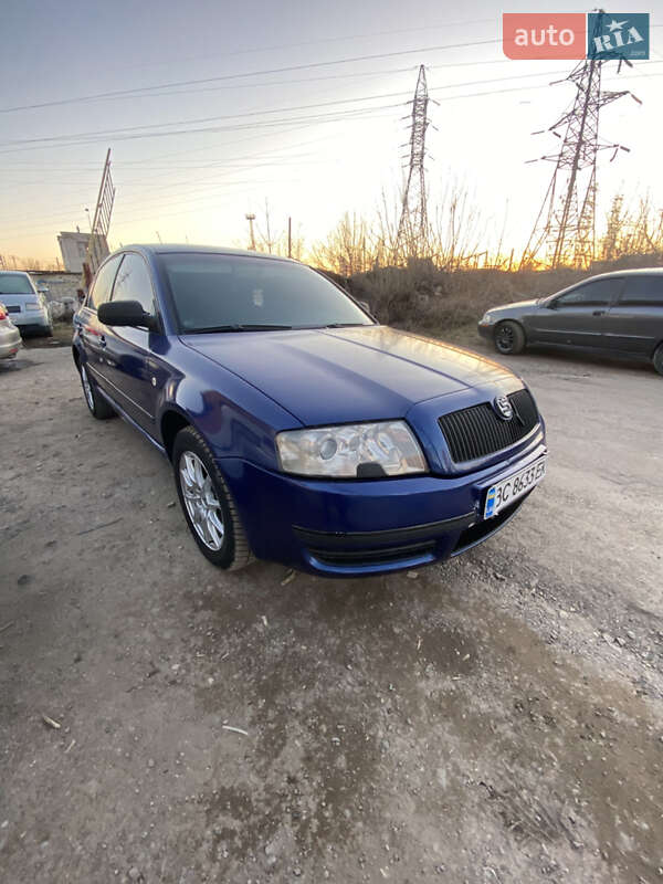 Skoda Superb 2003