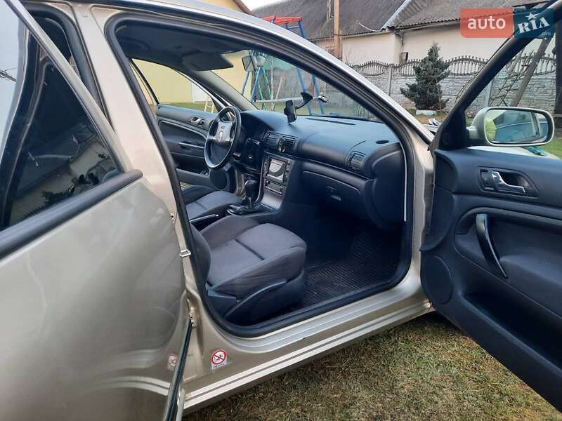 Лифтбек Skoda Superb 2005 в Косове