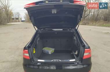 Лифтбек Skoda Superb 2013 в 