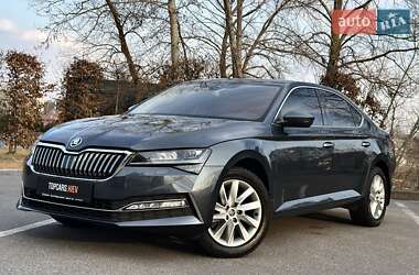 Ліфтбек Skoda Superb 2020 в 