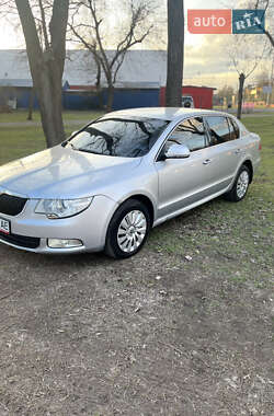 Лифтбек Skoda Superb 2009 в 
